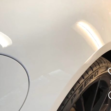 Porsche Kotflügel nach professioneller Dellenentfernung